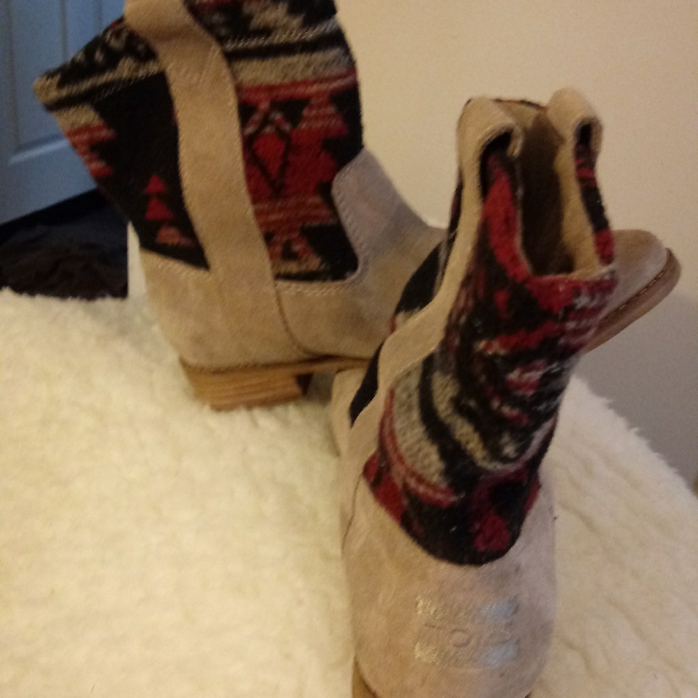 Toms Booties